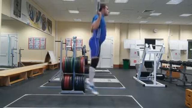Выпрыгивания со штангой из седа техника выполнения смотреть онлайн