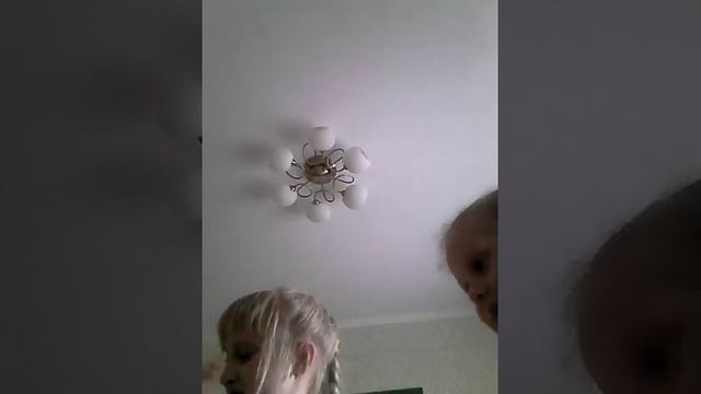 В следующем видео я буду тоже снимать с моей сестрой смотреть онлайн