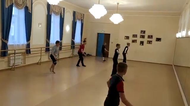 Начал танцевать в 40 лет. Получаю настоящее удовольствие от танца. смотреть онлайн