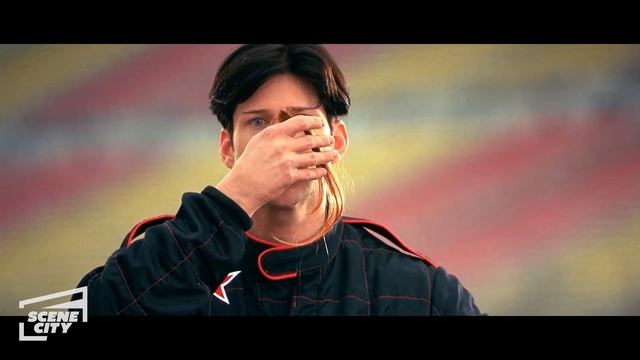 Charlie’s Angels: Spying at the Race Track (CAR RACING SCENE) смотреть онлайн
