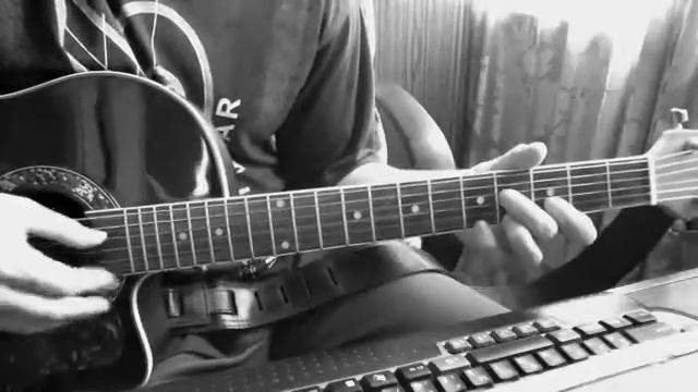 АККОРДЫ ВЫСОЦКОГО у нее все свое и белье и жилье.wmv смотреть онлайн