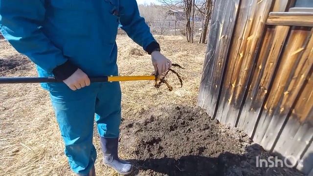 КУПИЛИ ЗАБРОШЕННУЮ ДАЧУ .7. ОТКОПАЛИ НАХОДКУ / ПОДКЛЮЧИЛИ ЭЛЕКТРИЧЕСТВО /ПЕРЕДЕЛАЛИ МНОГО ДЕЛ смотреть онлайн