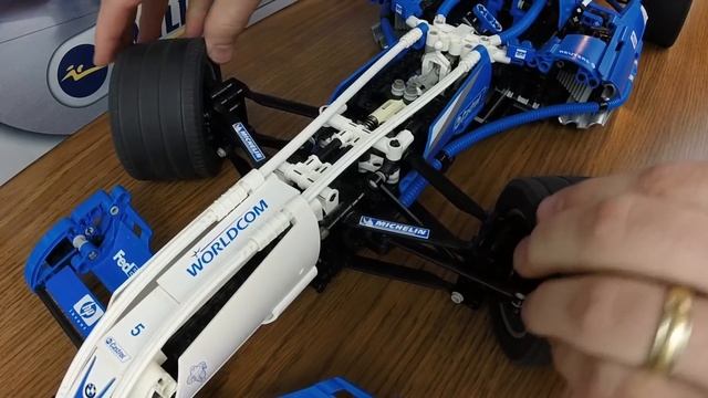 LEGO Williams F1 Team Racer Review смотреть онлайн