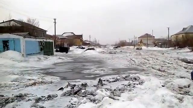 Астана 3 минуты езды от Акорды ул. Сарын смотреть онлайн