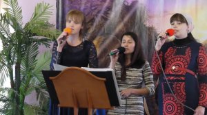 Казнили Христа, и в скале погребли.