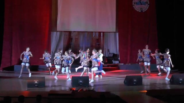 Школа современного танца "DanceAvenue" УлГПУ - "Одесса" - Ульяновская студенческая весна 25.04.2014 смотреть онлайн