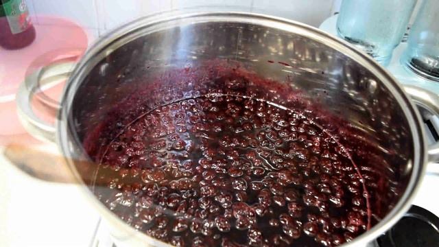 ГУСТОЕ вишнёвое варенье ПЯТИМИНУТКА .Варенье из вишни без косточек. смотреть онлайн