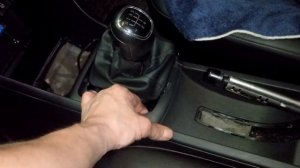 ШКОДА РАПИД 2014Г. КАК СНЯТЬ КАНСОЛЬ?