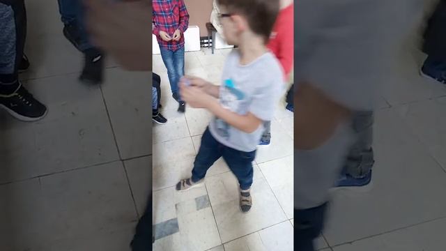 Infinity Nado Ares Wings против Beyblade смотреть онлайн