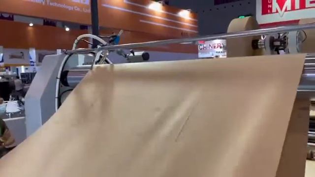 D cut handle paper bag machine in Chinaplas 2021 смотреть онлайн