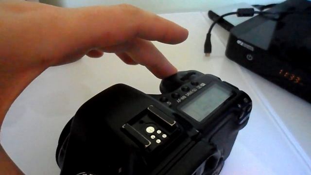 Звук затвора Canon EOS 5D смотреть онлайн