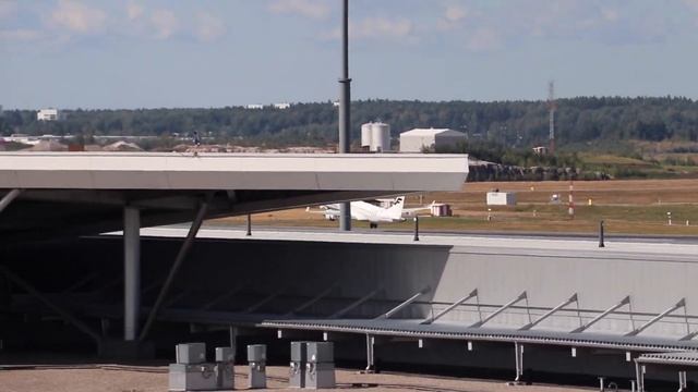 Plane Spotting At Helsinki Airport