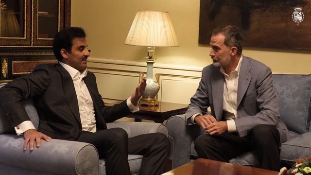 Encuentro en el Palacio de El Pardo de S.M. el Rey con Su Alteza el jeque Tamim Bin Hamad Al Thani смотреть онлайн
