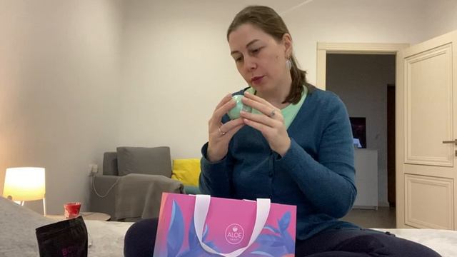 ПОДАРКИ? РАСПАКОВКА ALOE? ЖЕНСКИЕ ШТУЧКИ? КАЙФ же? #Тюмень смотреть онлайн
