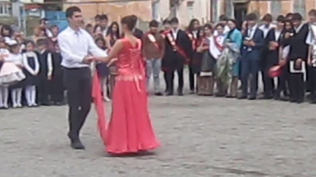 MVI 3082 Последний звонок, вальс. смотреть онлайн