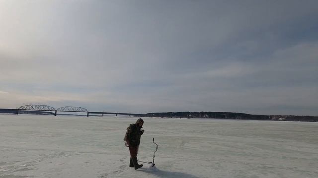 тренировка лыжников по реке Сылва Пермский край до поселка Троица смотреть онлайн