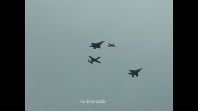 F-22 Crazy Takeoff vertical climb - stop in the air смотреть онлайн