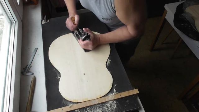 Циклевание и шкурение елки на внутренней поверхности дек(видео №653). смотреть онлайн