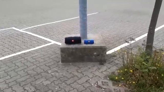JBL xtreme2 vs JBL flip4 смотреть онлайн