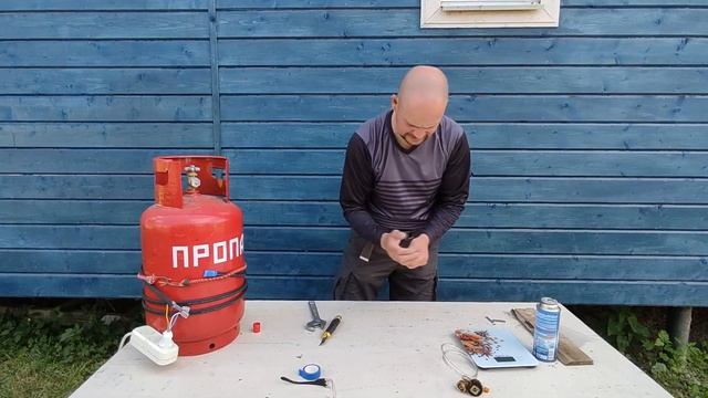 Заправка Туристических газовых баллонов от больших пропановых. смотреть онлайн