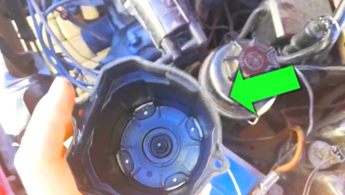 Вот как хорошо стал работать двигатель. После того как заверил крышку трамблёра.Опель Вектра а 1.6