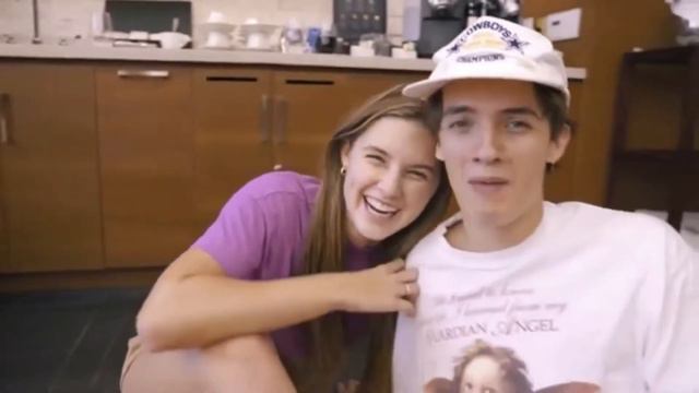 Accents switch with Noah & Savannah. смотреть онлайн