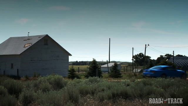 2010 Chevrolet Camaro SS vs 2010 Ford Mustang GT vs 2009 Dodge Challenger R/T смотреть онлайн