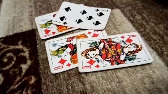 Играем в карты на 5 тысеч рублей (это кринж) смотреть онлайн
