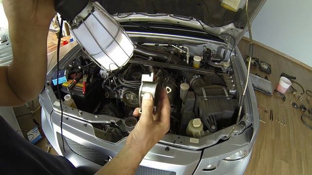 Troca da correia dentada Pajero TR4 смотреть онлайн