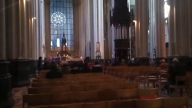 ...месса...воскресное служение. смотреть онлайн