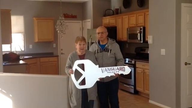 What Our Clients Are Saying about Vanguard Realty Jonathan and Linn Klein смотреть онлайн