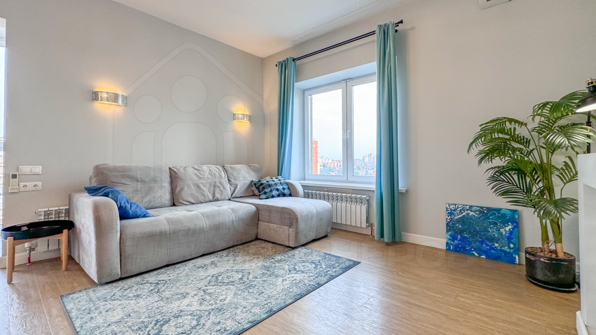 Рум-тур по ВИДОВОЙ квартире у 130-го квартала в ЖК "Квартал" - ул. Красных Мадьяр, 14 (аренда) смотреть онлайн