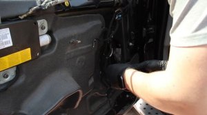 Как определить полярность на проводах в автомобиле при подключении динамиков