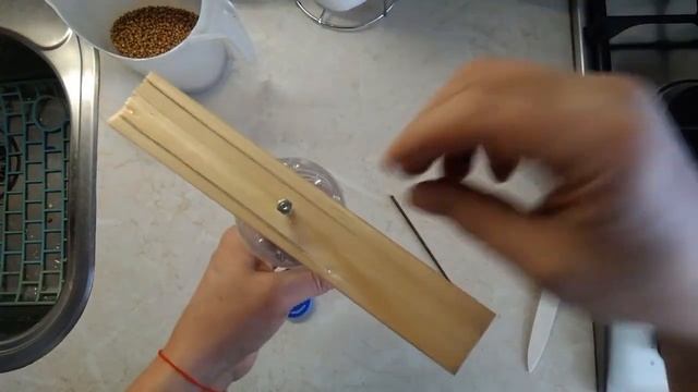 КОРМУШКА ДЛЯ МЕЛКИХ ПТИЦ. СЕКРЕТЫ ДОМОЧАДЦЕВ смотреть онлайн