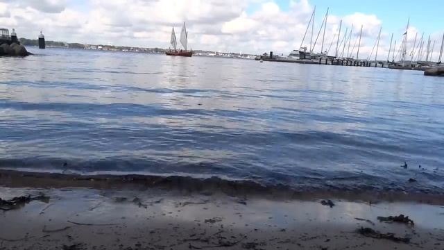 Свекровь попросила нас съехать из моей квартиры - брату мужа нужна квартира побольше... смотреть онлайн