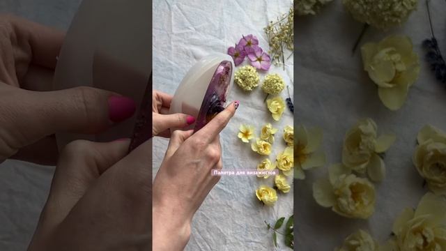 Палитра для макияжа как вид искусства ? #reels #эпоксиднаясмола #декор смотреть онлайн