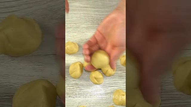 Получаются очень вкусные картофельные пирожки... смотреть онлайн