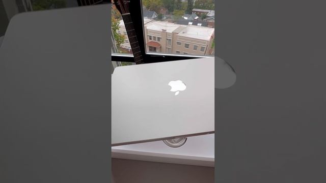 Unboxing apple MacBook M2 #starlight .#apple#macbookair#M2chip#laptop#unboxing#macbook #goldlaptop смотреть онлайн