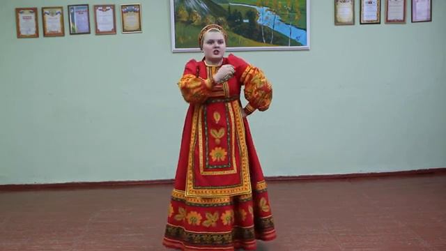 Русская народная песня "Рассыпала Маланья бобы" исполняет Марина Матвеева смотреть онлайн