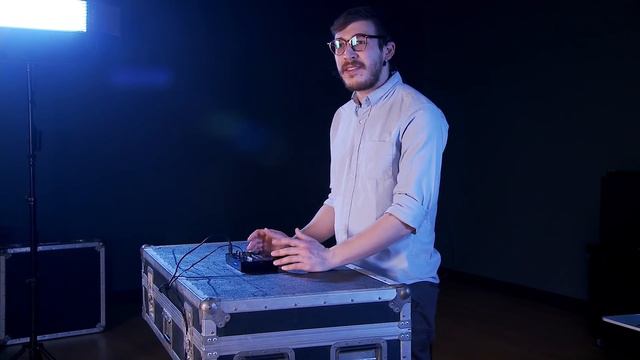 Korg Volca Nubass - Overview with Nick Kwas смотреть онлайн