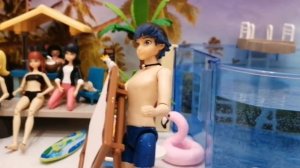 Маринетт, Хлоя, Лила на море выполняют задания от подписчиков!