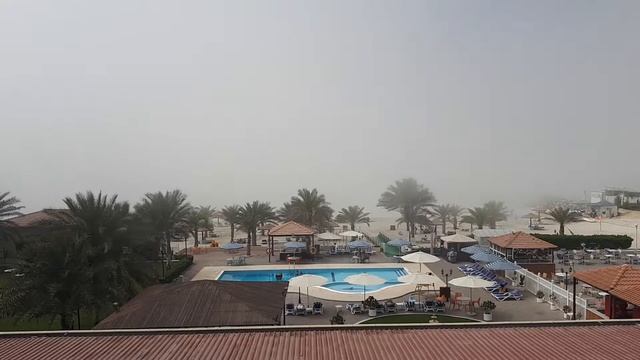 Туман в Аджмане. Персидский залив. ОАЭ. Fog, Ajman Hotel