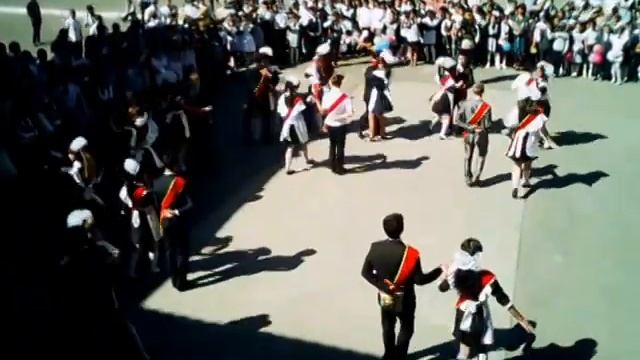 Самый красивый школьный вальс 2014 года Школа им Б Г Бажана смотреть онлайн
