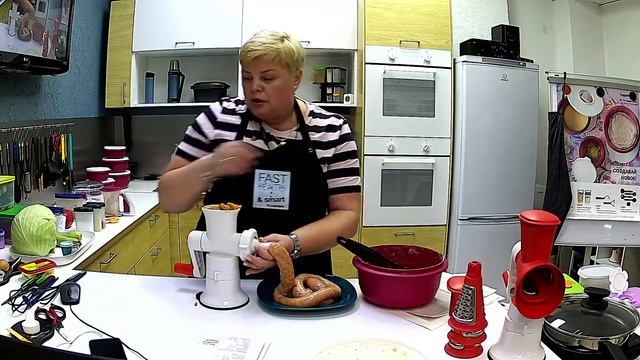 Мастер-класс "Домашние сосиски, пицца из кабачков" смотреть онлайн