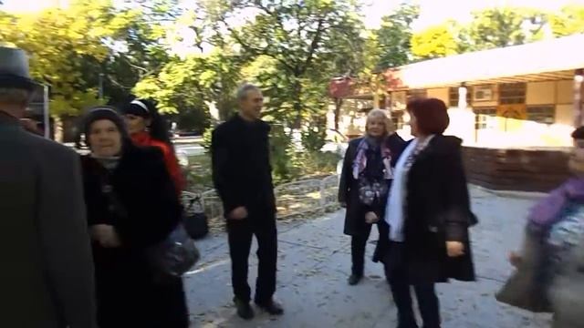 Танцы на танцплощадке, как в прежние добрые времена смотреть онлайн