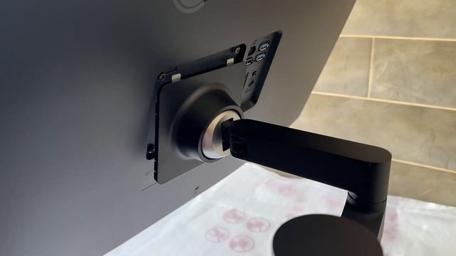 LG 32UN880 - MONITOR 4K UHD LG Ergo смотреть онлайн