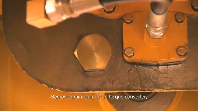 Замена масла двигателя бульдозера SHANTUI SD16 смотреть онлайн