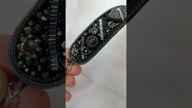 Ночной пляж. Браслет с лабрадором. смотреть онлайн