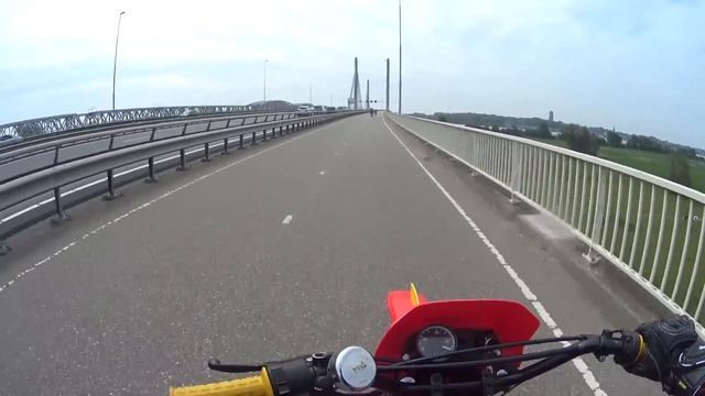 PUCH MAXI CAFE RACER CUSTOM! OLDTIMER HBCC BROMMER MEETING смотреть онлайн