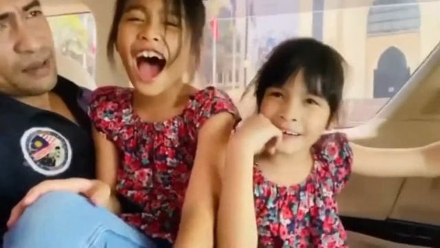 #RNASELEBKIDS Talk at Planetarium Brought the girls along for my talk by Dr Sheikh Muszaphar смотреть онлайн